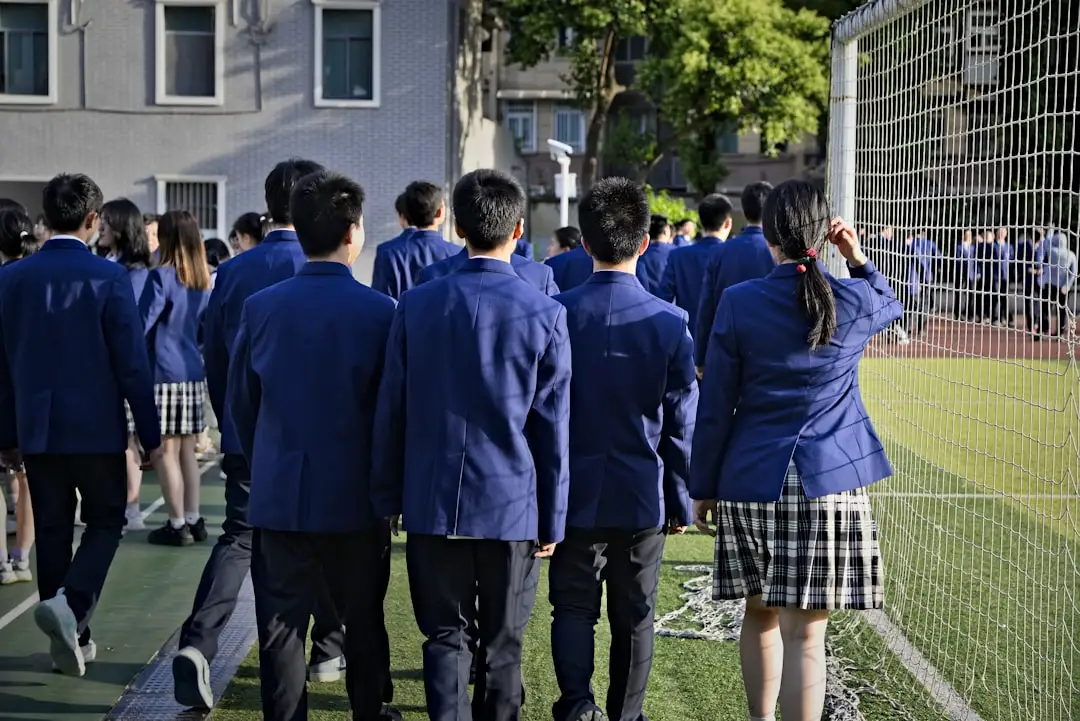 2024年生发仪器工作原理对比:从LLLT到激光技术